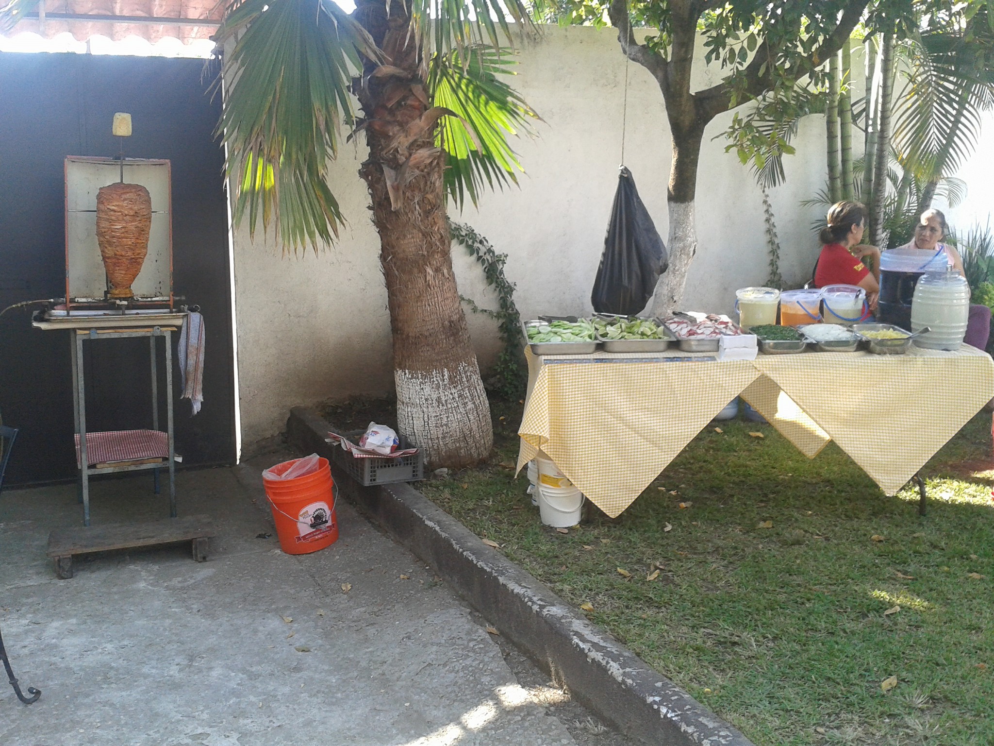 Montaje de taquiza para evento con guarniciones
