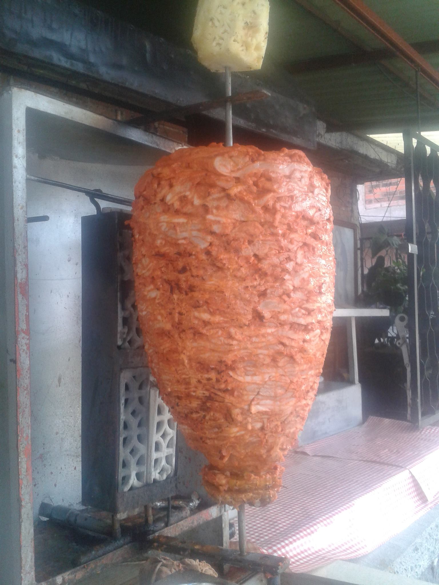 Trompo de pastor con piña.